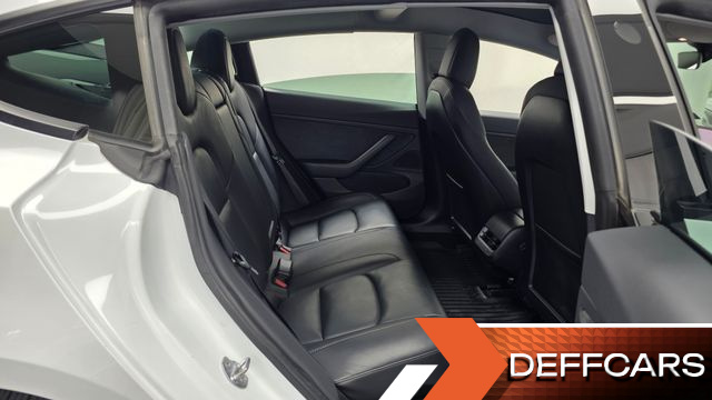 Tesla MODEL 3 Long Range AWD купить на сайте DeffCars