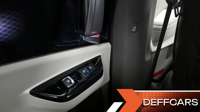 Kia CARNIVAL 9-Seater Signature купить на сайте DeffCars