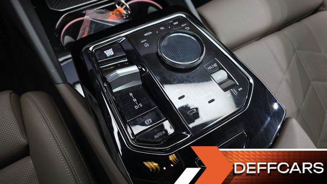 BMW 5-SERIES 520i M Sport купить на сайте DeffCars