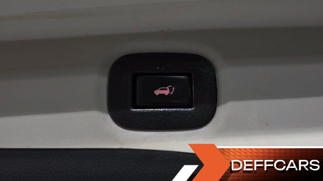 Nissan X-TRAIL 2.5 4WD купить на сайте DeffCars