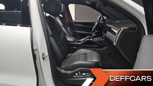 Porsche CAYENNE 3.0 купить на сайте DeffCars