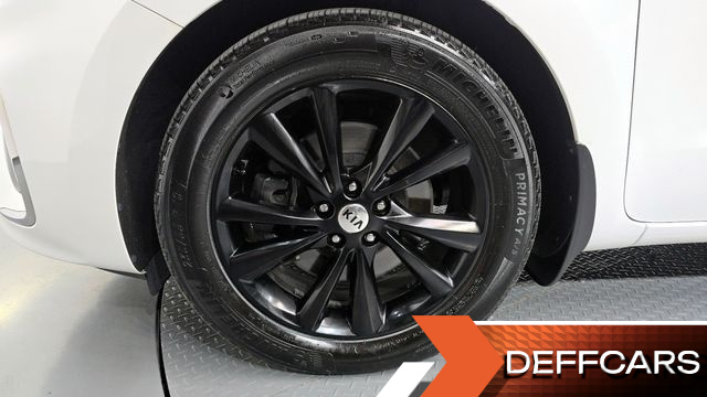 Kia CARNIVAL 9-Seater Noblesse купить на сайте DeffCars