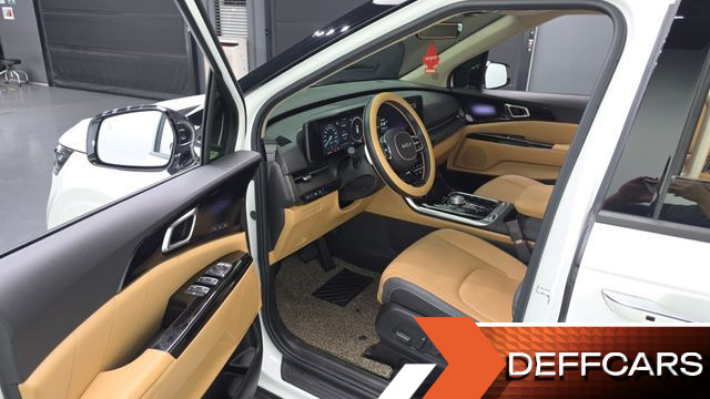 Kia CARNIVAL Gasoline 9-Seater Signature купить на сайте DeffCars