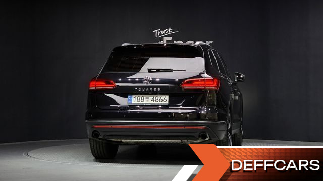 Volkswagen TOUAREG 3.0 TDI Premium купить на сайте DeffCars