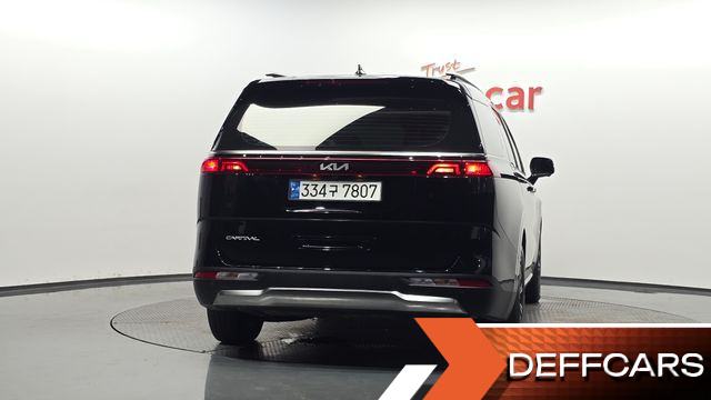 Kia CARNIVAL 9-Seater Signature купить на сайте DeffCars