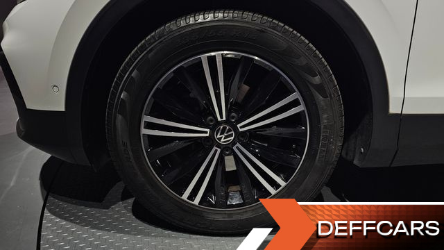 Volkswagen TIGUAN 2.0 TDI Premium купить на сайте DeffCars
