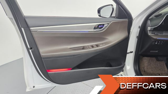 Hyundai GRANDEUR 2.5 Premium Choice купить на сайте DeffCars