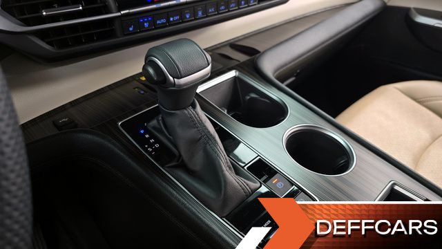 Toyota SIENNA 2.5 Hybrid 2WD купить на сайте DeffCars