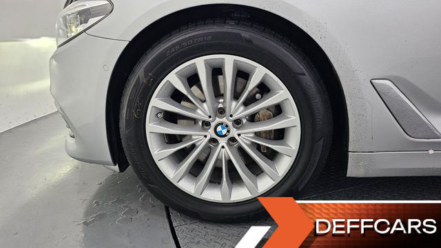 BMW 5-SERIES 530i Luxury Plus купить на сайте DeffCars