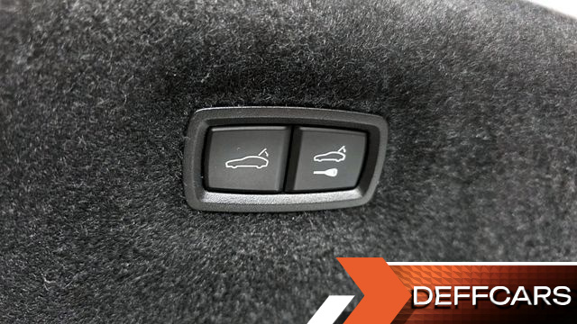 Porsche TAYCAN 4S купить на сайте DeffCars