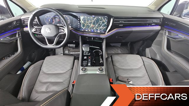 Volkswagen TOUAREG 3.0 TDI Prestige купить на сайте DeffCars