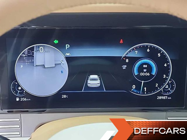Hyundai GRANDEUR 2.5 Calligraphy купить на сайте DeffCars