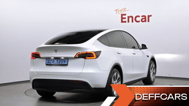 Tesla MODEL Y Standard Range RWD купить на сайте DeffCars
