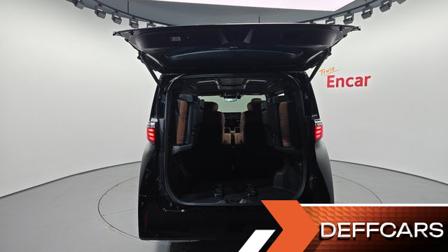 Toyota ALPHARD 2.5 HEV Executive AWD купить на сайте DeffCars