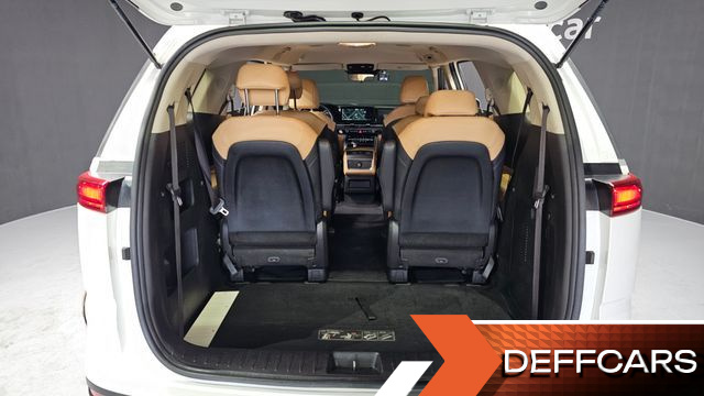 Kia CARNIVAL 9-Seater Prestige купить на сайте DeffCars