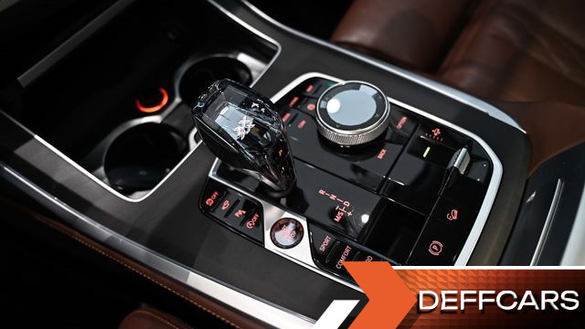 BMW X7 xDrive 40i Design Pure Excellence 7-Seater купить на сайте DeffCars