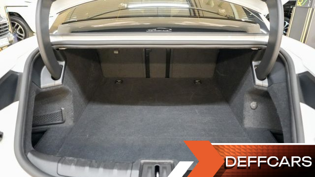 Porsche TAYCAN Base купить на сайте DeffCars