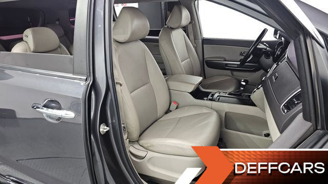 Kia CARNIVAL 11-seater Luxury купить на сайте DeffCars
