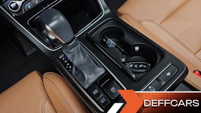Hyundai GRANDEUR 3.3 Celebrity купить на сайте DeffCars