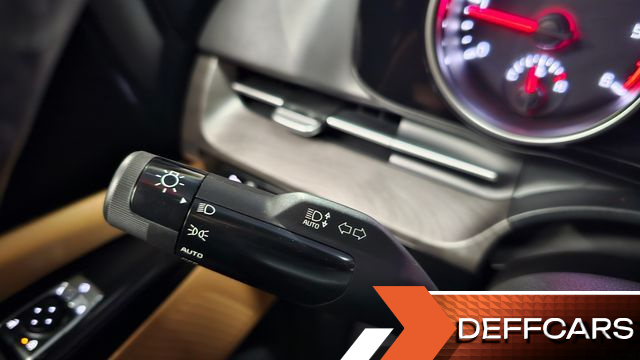 Kia CARNIVAL 9-Seater Prestige купить на сайте DeffCars