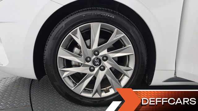 Hyundai GRANDEUR Calligraphy купить на сайте DeffCars