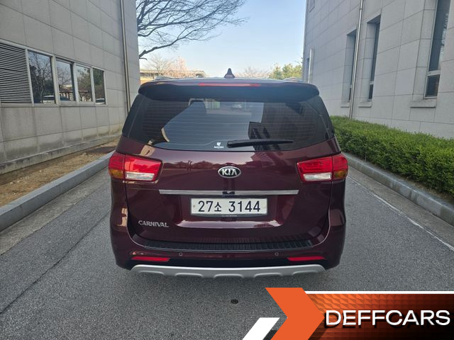 Kia CARNIVAL 9-seater Prestige купить на сайте DeffCars
