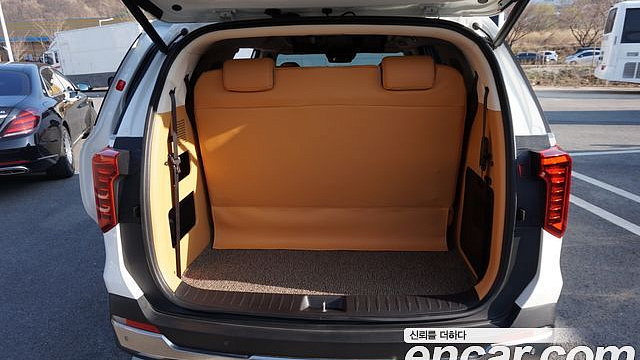 Kia CARNIVAL 9-Seater Hi Limousine (Special Vehicle) купить на сайте DeffCars