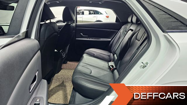 Hyundai AVANTE 1.6 Inspiration купить на сайте DeffCars