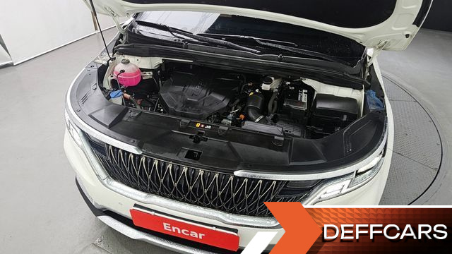 Kia CARNIVAL 9-Seater Noblesse купить на сайте DeffCars