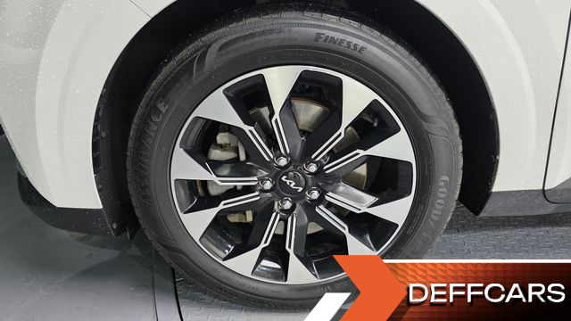 Kia CARNIVAL 9-Seater Prestige купить на сайте DeffCars