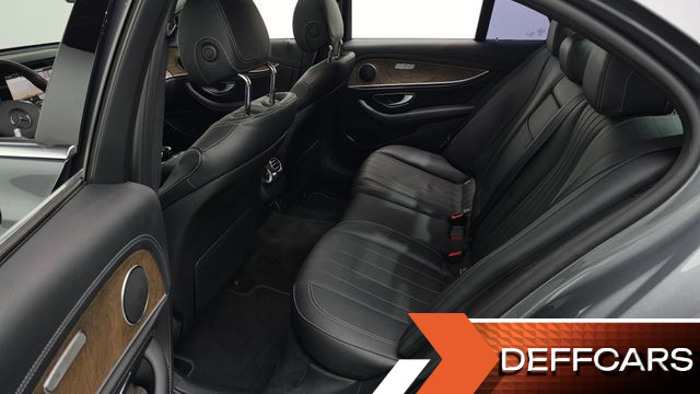 Mercedes E-CLASS E220d 4MATIC Exclusive купить на сайте DeffCars