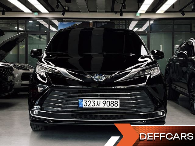 Toyota SIENNA 2.5 Hybrid AWD купить на сайте DeffCars