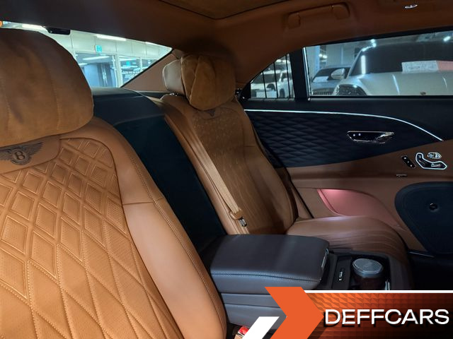 Bentley FLYING SPUR 4.0 купить на сайте DeffCars