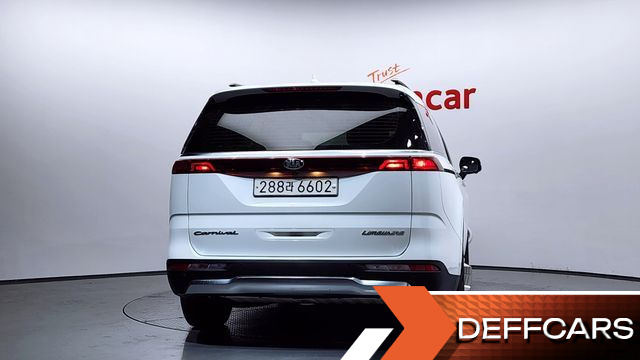 Kia CARNIVAL 7-Seater Signature купить на сайте DeffCars