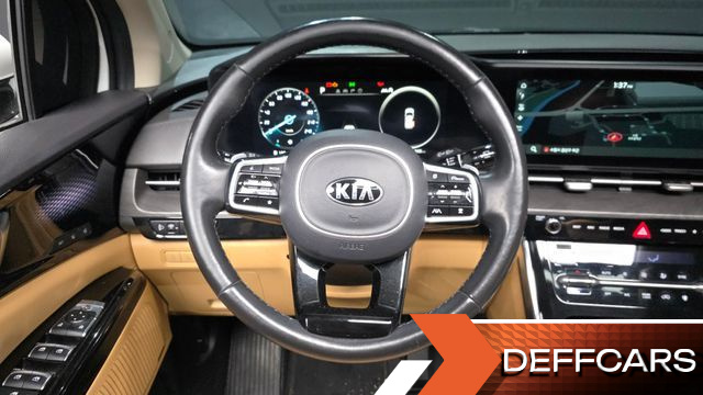 Kia CARNIVAL 9-Seater Signature купить на сайте DeffCars