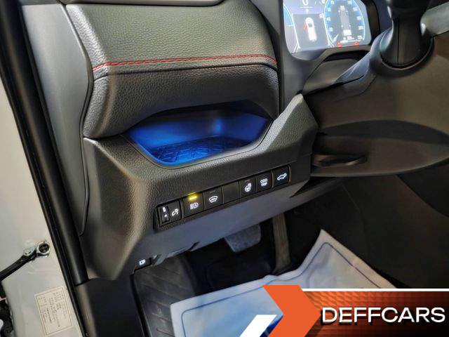 Toyota RAV4 2.5 4WD PHEV XSE купить на сайте DeffCars