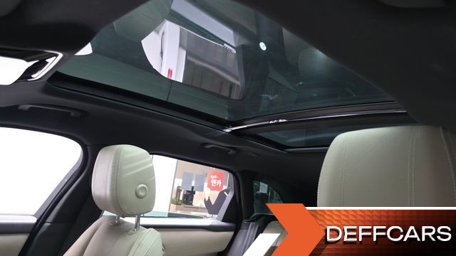 Land Rover RANGE ROVER VELAR 3.0 D300 R-Dynamic SE купить на сайте DeffCars