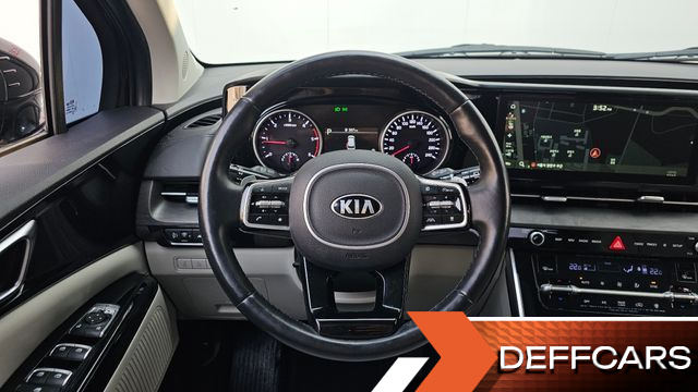 Kia CARNIVAL 9-Seater Noblesse купить на сайте DeffCars
