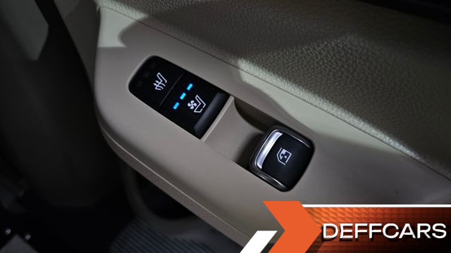 Kia CARNIVAL Gasoline 7-Seater Hi Limousine Signature купить на сайте DeffCars