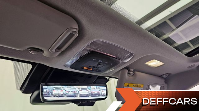 Toyota PRIUS 2.0 PHEV XSE купить на сайте DeffCars