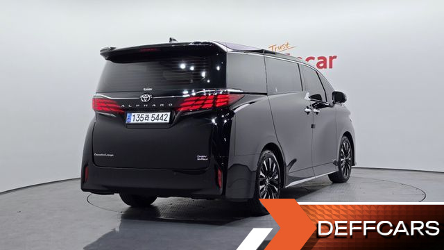 Toyota ALPHARD 2.5 HEV Executive AWD купить на сайте DeffCars