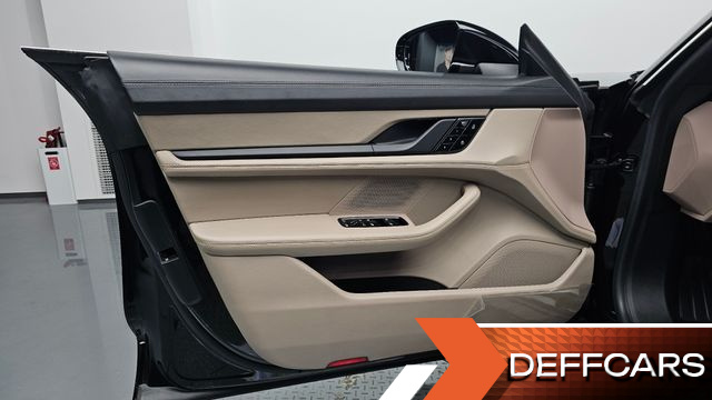 Porsche TAYCAN 4S купить на сайте DeffCars