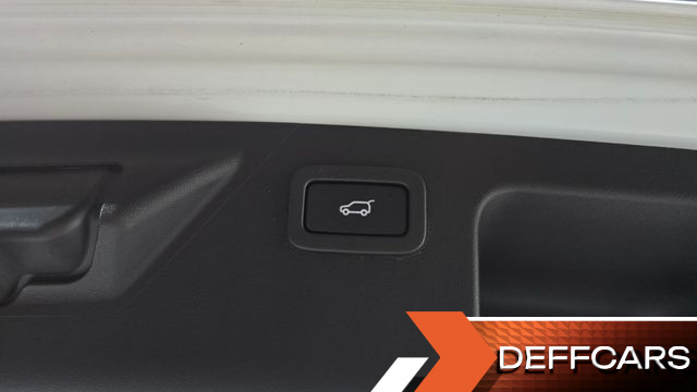 Land Rover DISCOVERY SPORT 2.0 TD4 HSE Luxury купить на сайте DeffCars