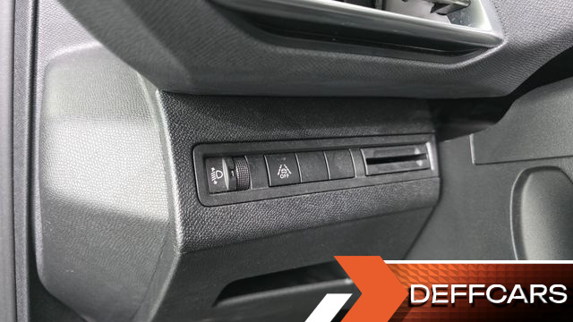 Peugeot 5008 1.2 Pure Tech Allure купить на сайте DeffCars