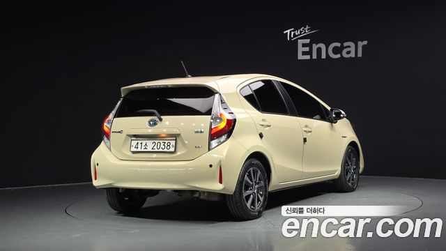 Toyota PRIUS 1.5 купить на сайте DeffCars