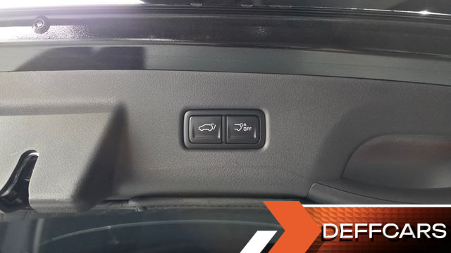 Kia CARNIVAL 7-Seater Outdoor Noblesse купить на сайте DeffCars