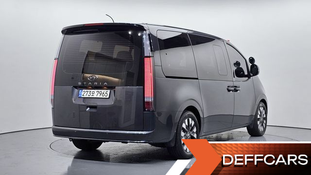 Hyundai STARIA L3.5 Lounge 7-Seater Inspiration купить на сайте DeffCars