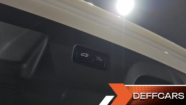 Kia CARNIVAL Gasoline 9-Seater Signature купить на сайте DeffCars