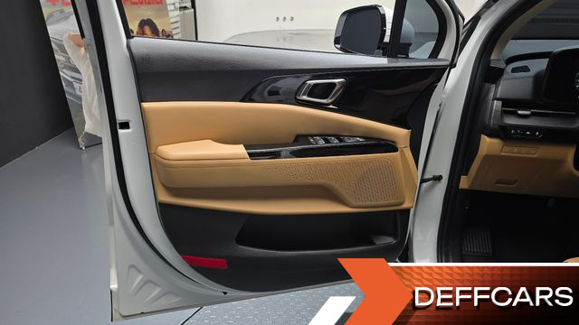 Kia CARNIVAL 9-Seater Noblesse купить на сайте DeffCars
