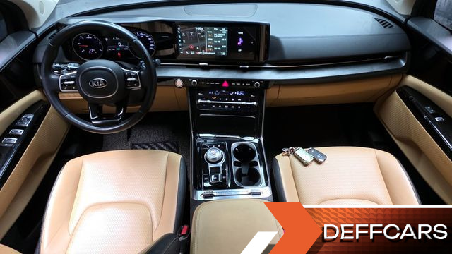 Kia CARNIVAL 7-Seater Noblesse купить на сайте DeffCars